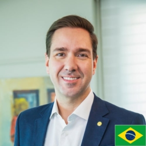 EDUARDO BISMARCK
